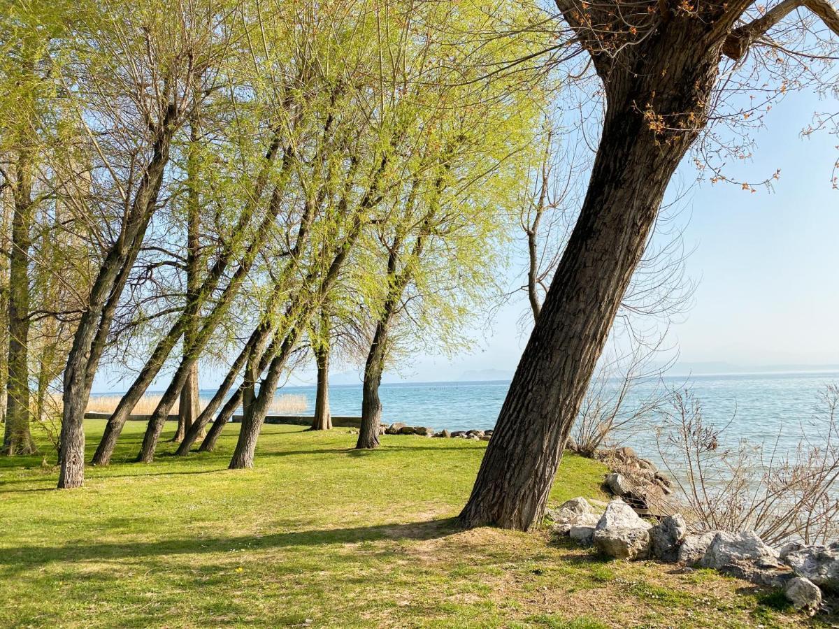 Jolly Apartments Sirmione Exterior photo