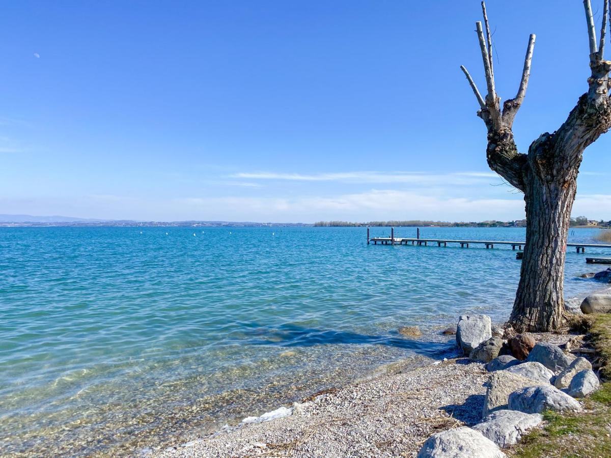 Jolly Apartments Sirmione Exterior photo