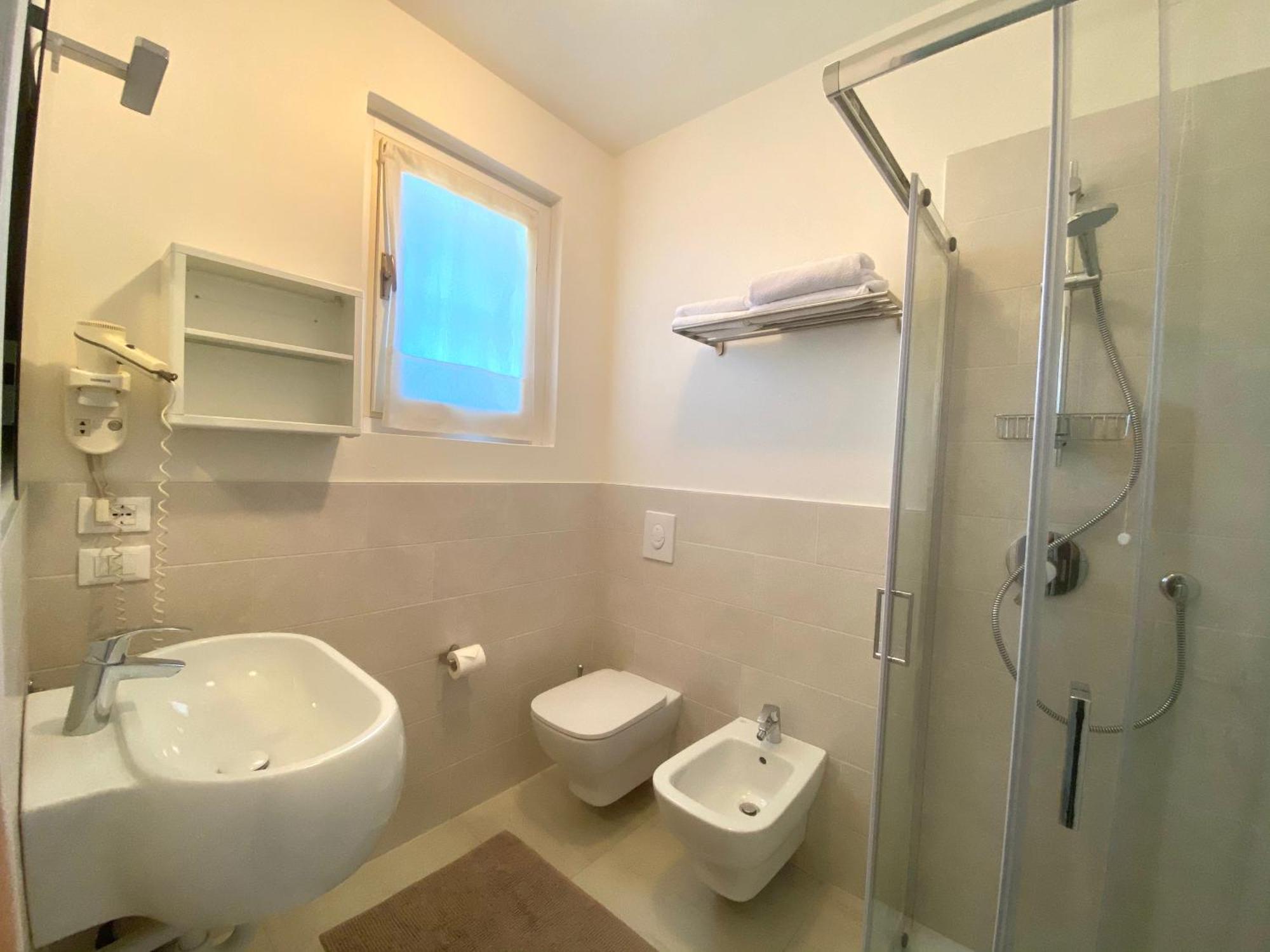Jolly Apartments Sirmione Room photo