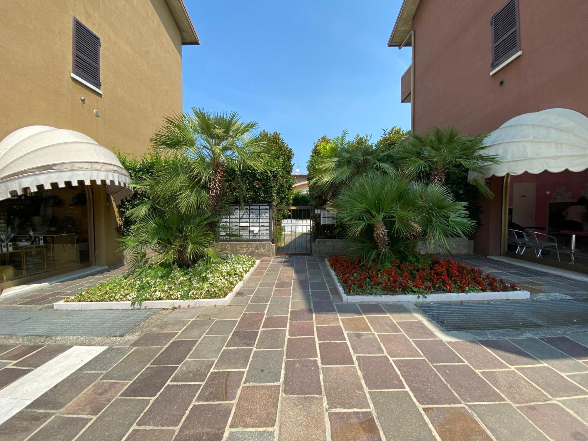 Jolly Apartments Sirmione Room photo