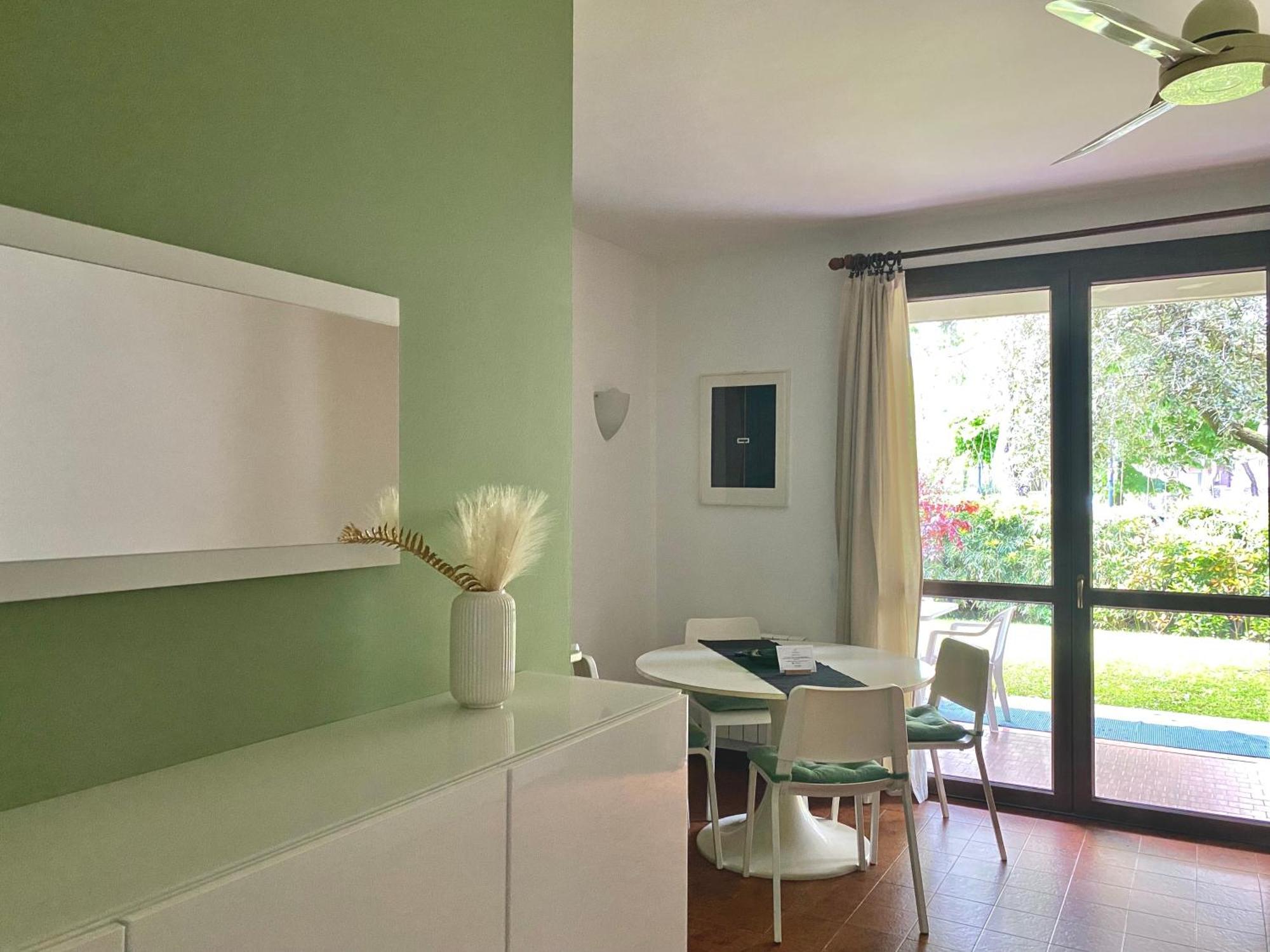 Jolly Apartments Sirmione Exterior photo