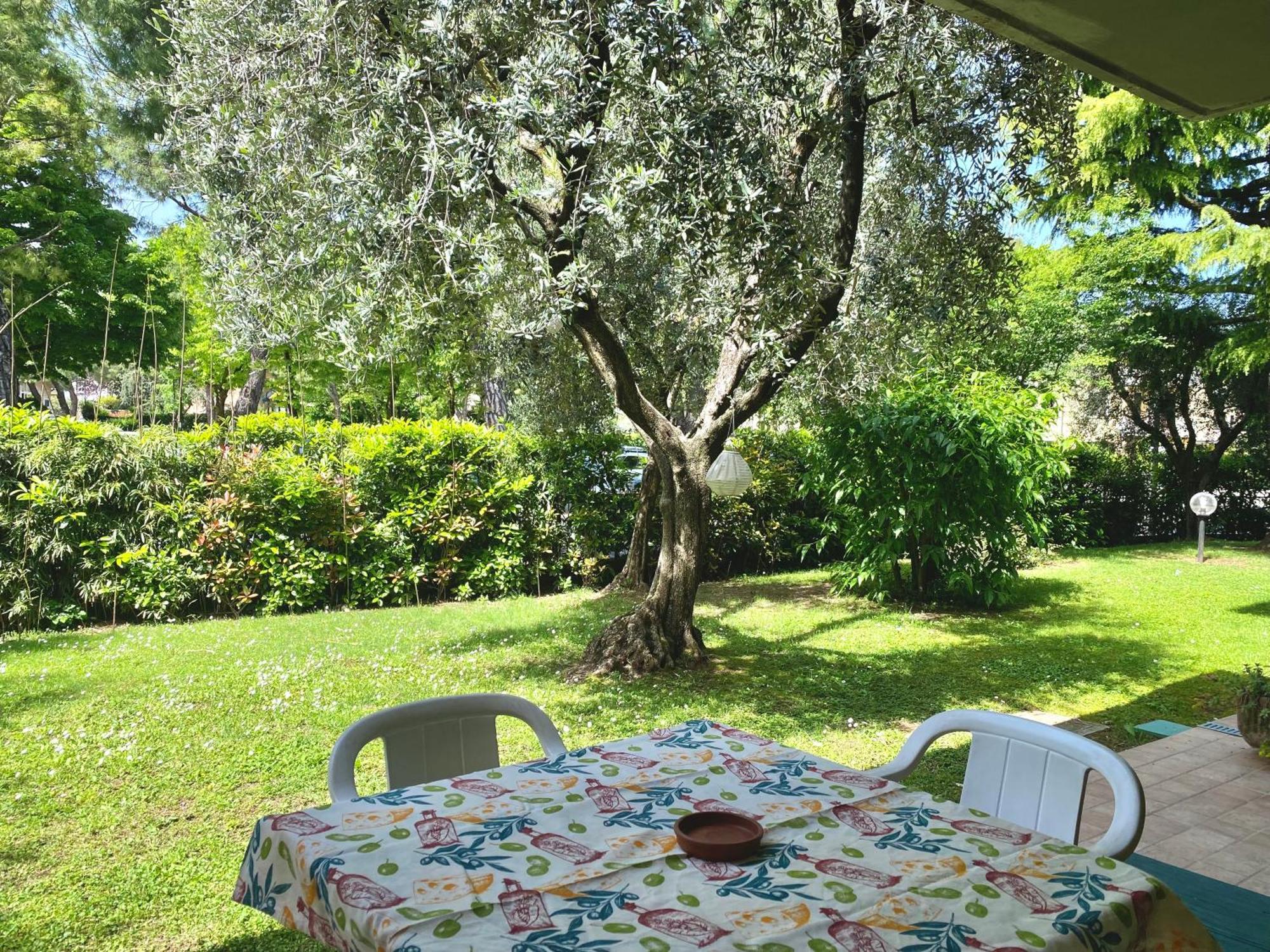 Jolly Apartments Sirmione Exterior photo